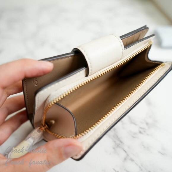 COACH C7413 Medium Corner Zip Wallet With Ornament Print Gold/Chalk Multi - Picture 7 of 9